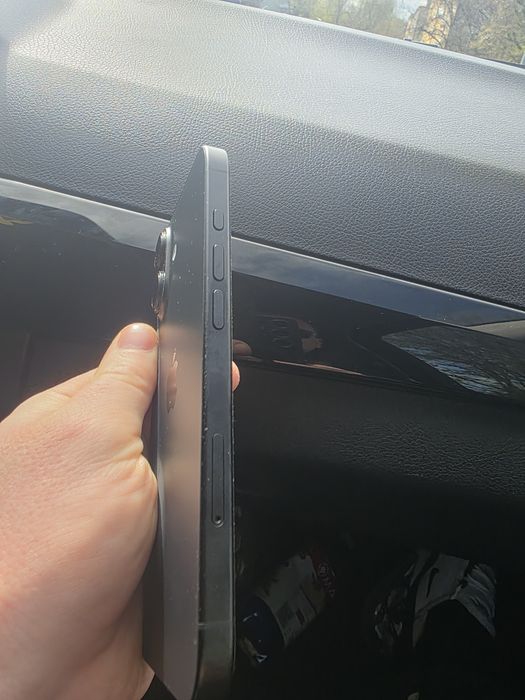 Iphone 16 на відновлення або запчастини