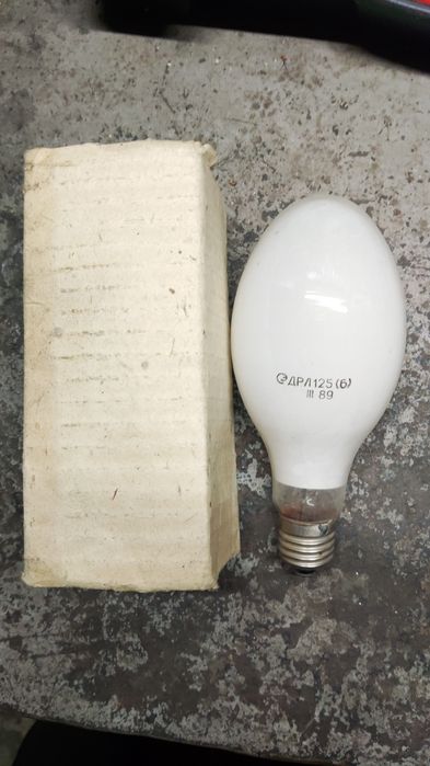 ПОДАРУЮ Лампочка СРСР безкоштовно