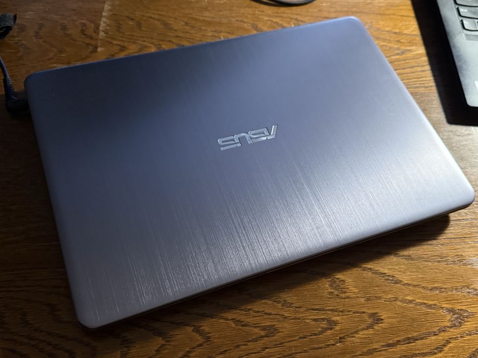 Laptop Asus Vivobook S14 i5 8350u 4gb 256gb