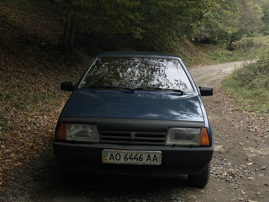 Lada Ваз 21099.