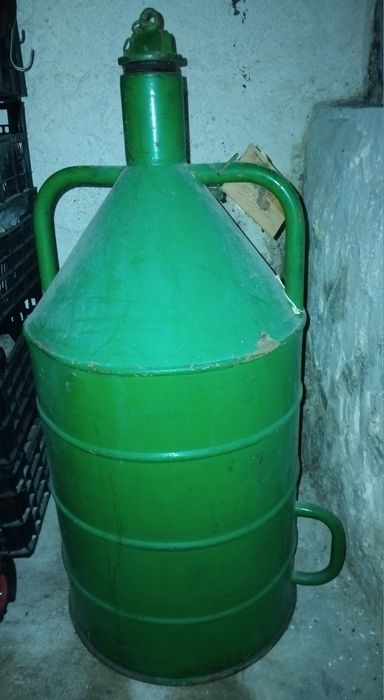 Deposito em ferro para transportar