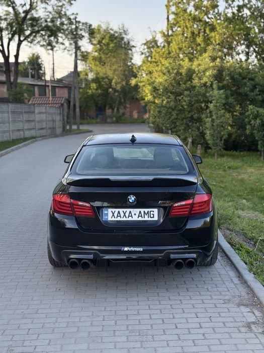 Bmw f10 528i  продаж