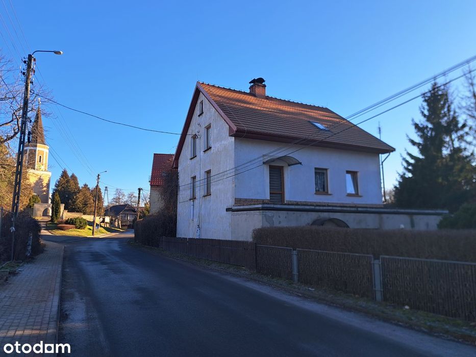 Wolnostojący dom w Uciechowie