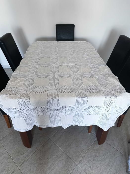 3 Toalhas em Linho e Renda, novas, a estrear.