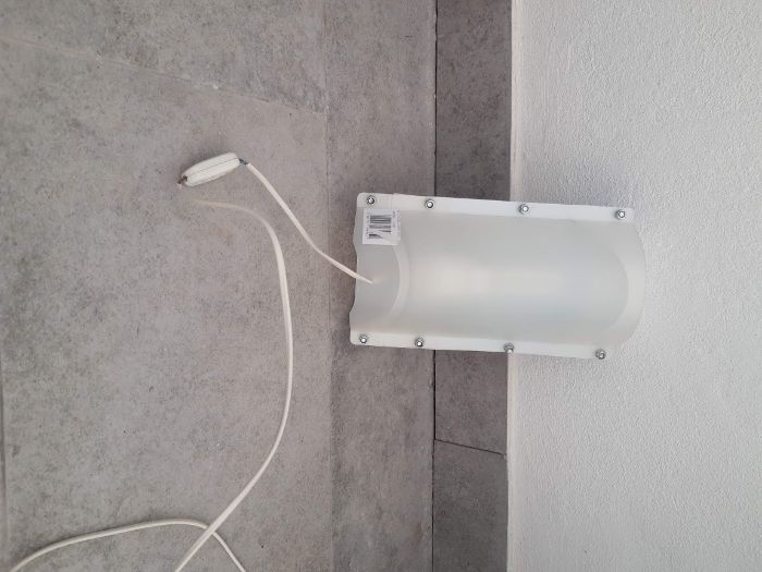 Candeeiro de mesa com tema de futebol, azul e transparente, infantil