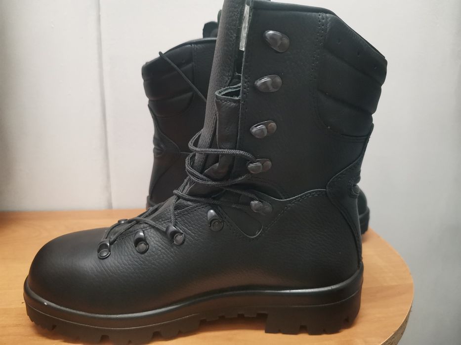 Buty specjalne r. 26.5 wz. 933