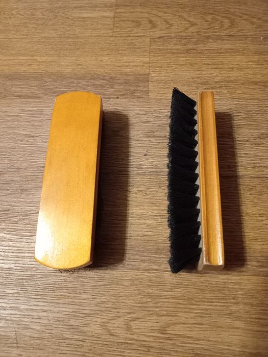 Ткани,скатерти, щетки одежные, зеркало,насадки для стрижки.