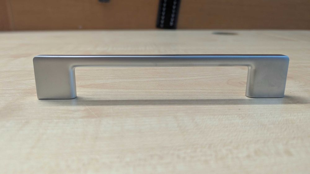 uchwyt metalowy rozstaw 128mm