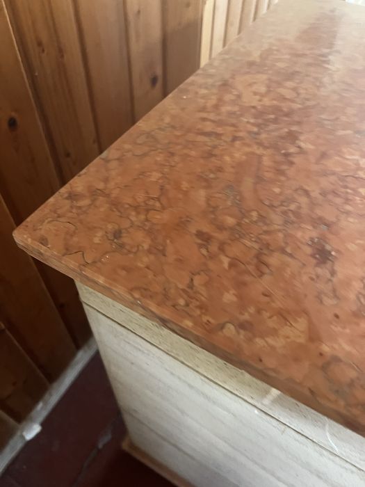 Armário para TV em mármore e vidro