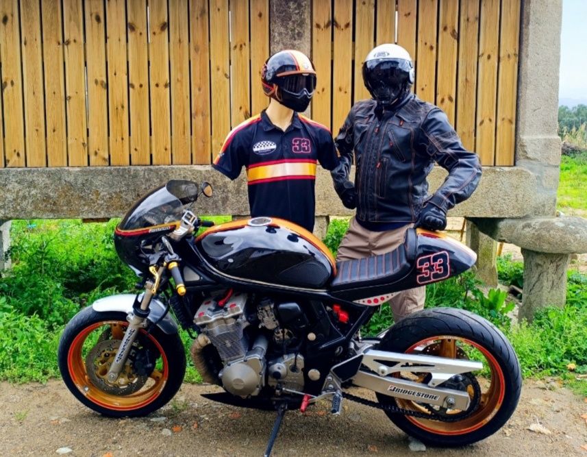 Suzuki Café Racer