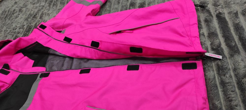 Куртка вітровка  жіноча Active  розмір M