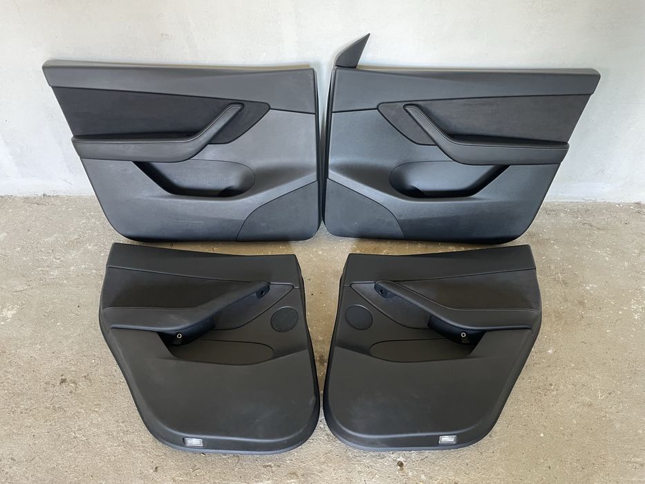 Карти дверей Tesla Model Y обшивка дверей Тесла Молел У