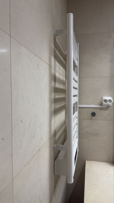 Aquecedor Toalheiro Branco Cecotec