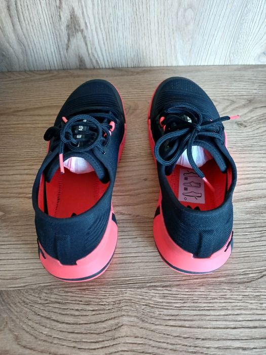 Buty treningowe Under Armour r.44