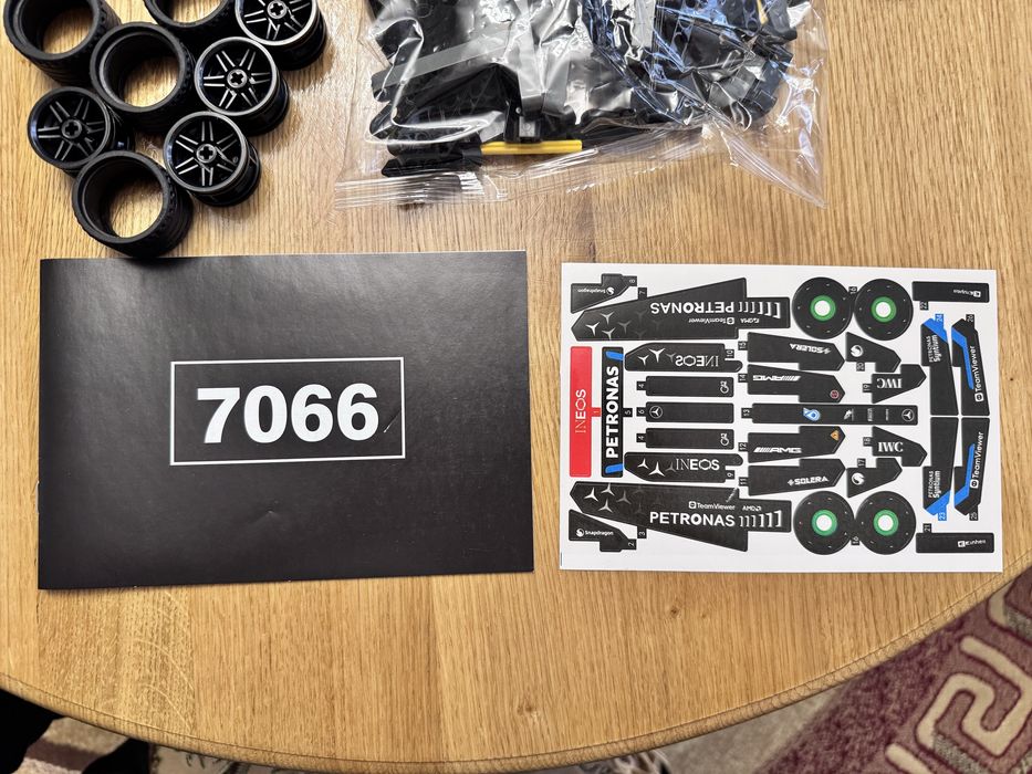 Конструктор lego Technic 42165 Mercedes-AMG F1 W14 Pull-Back