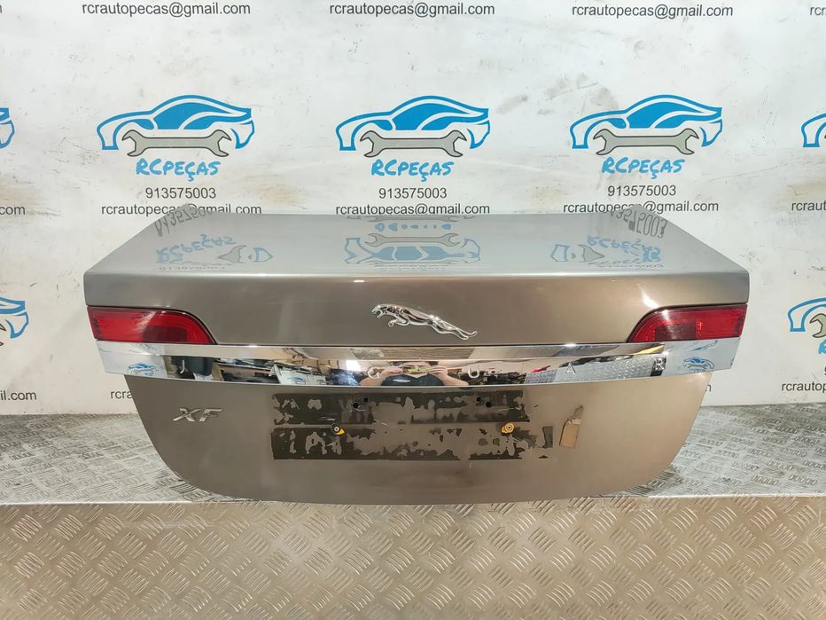 Porta Tampa Mala Jaguar XF X250 Farolins Fecho Puxador