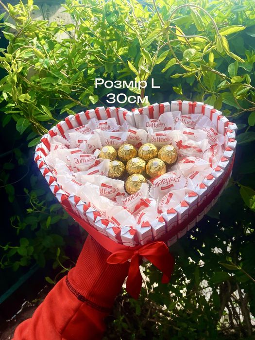 Подарунковий солодкий бокс .Raffaello + Ferrero Rocher