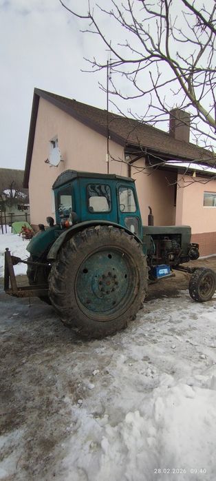 Трактор Т-40 на ходу