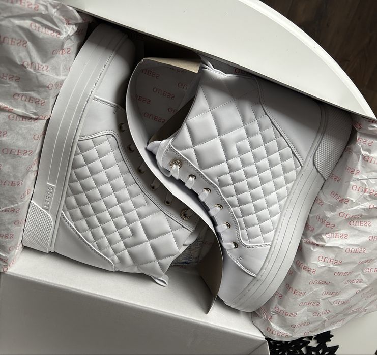 Buty Guess rozm. 41
