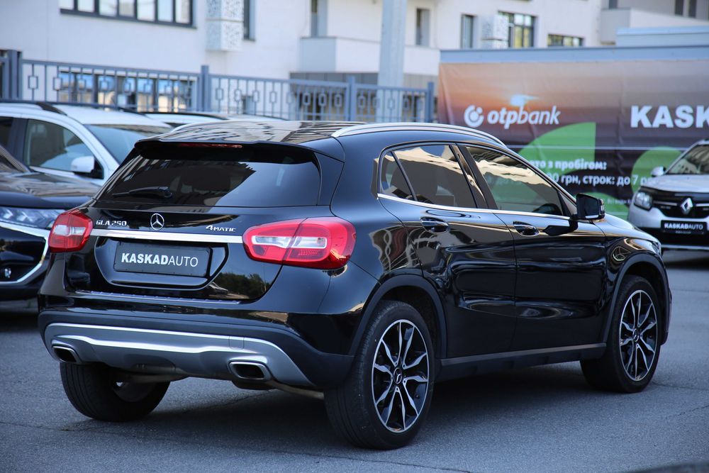 Mercedes-Benz GLA 2016