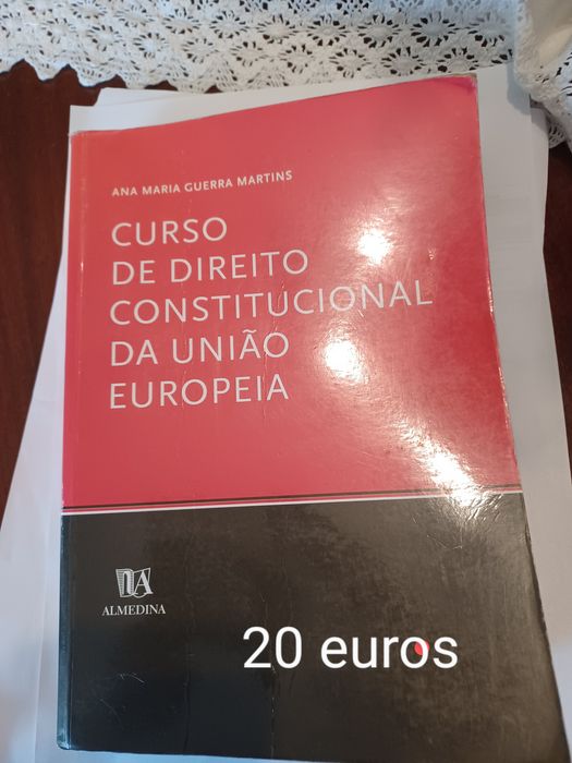 Livros vários direito, sociologia, política, serviços púb. Hospitais