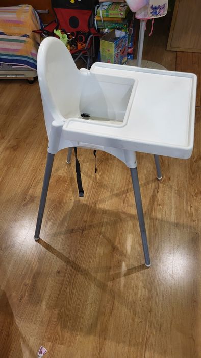 Krzesełko IKEA Antilop ze stolikiem dla dzieci niemowlaków karmienia