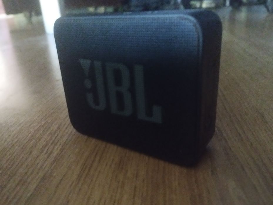 JBL Go Essential — Portable speaker in good condition64564181352066120