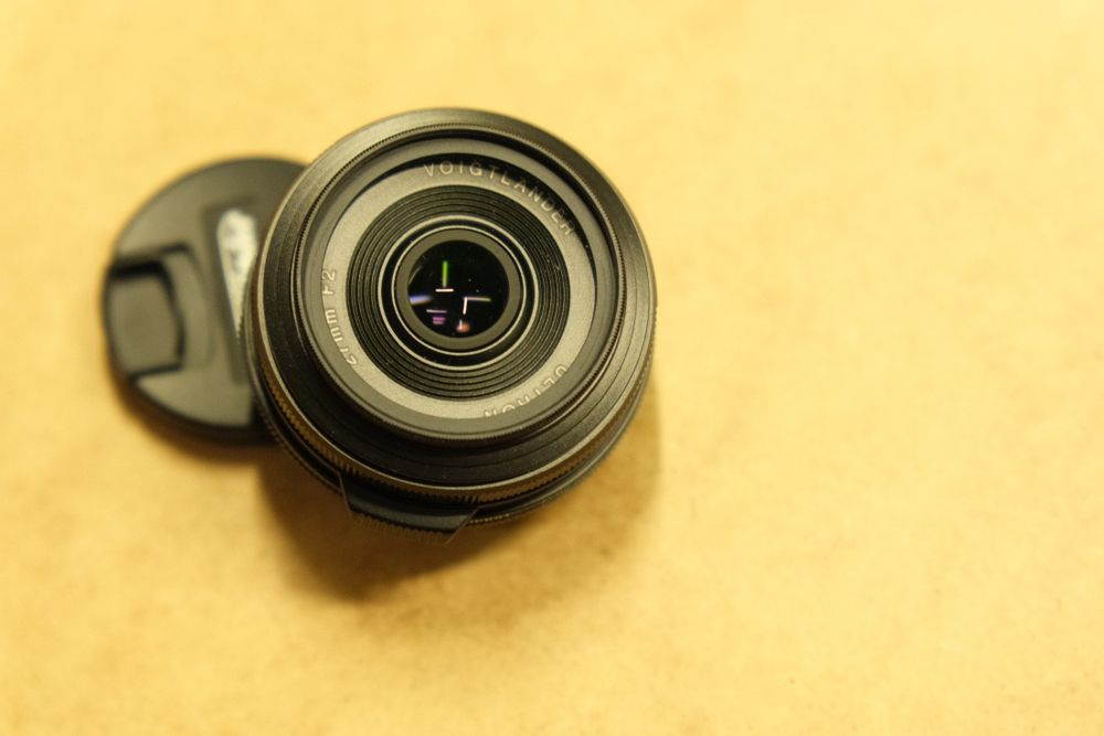 Voigtlander Ultron 27mm f/2 Fuji