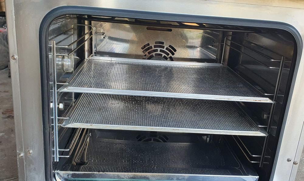 Конвекційна піч  METRO б/у з Німеччини.