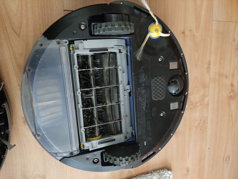 Aspiradores Roomba Irobot modelos 681, 650, 555 para venda de peças