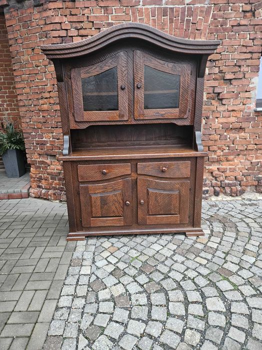 Kredens dębowy z witryną