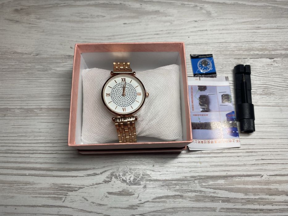 Годинник жіночий Yolako