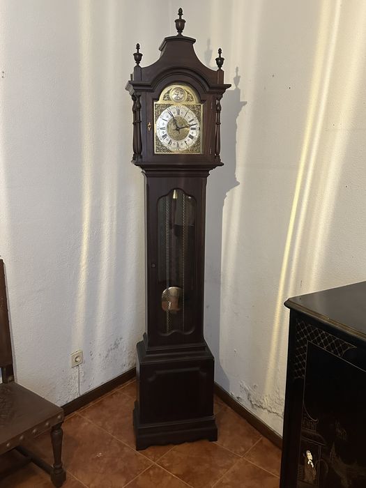 Relógio de Pé Antigo 2M