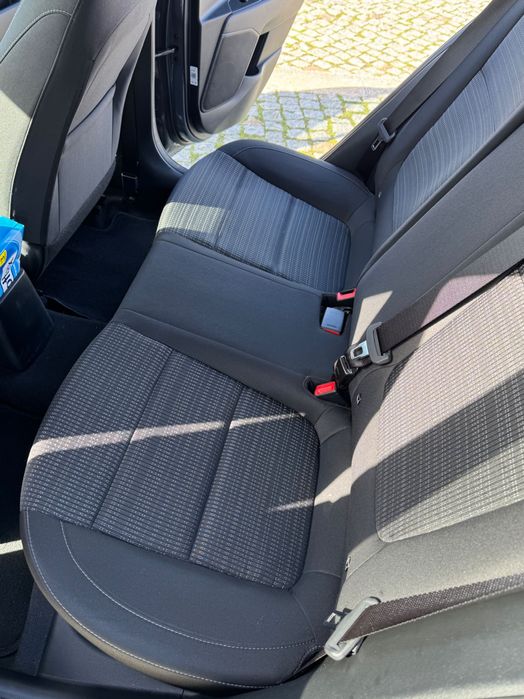 KIA Stonic 1.0 T-GDI Drive Garantia Fábrica Nacional 1 Dono 42.000km