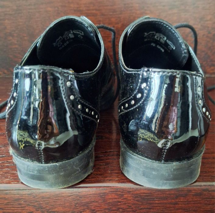 Buty oksfordy lakierki czarne 37