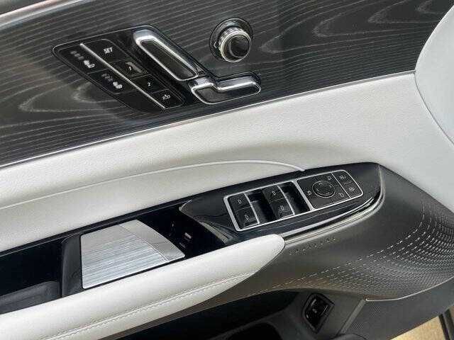 2024 Cadillac LYRIQ