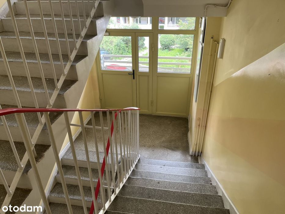 2 pokoje + miejsca postojowe + duży balkon + klimatyzacja
