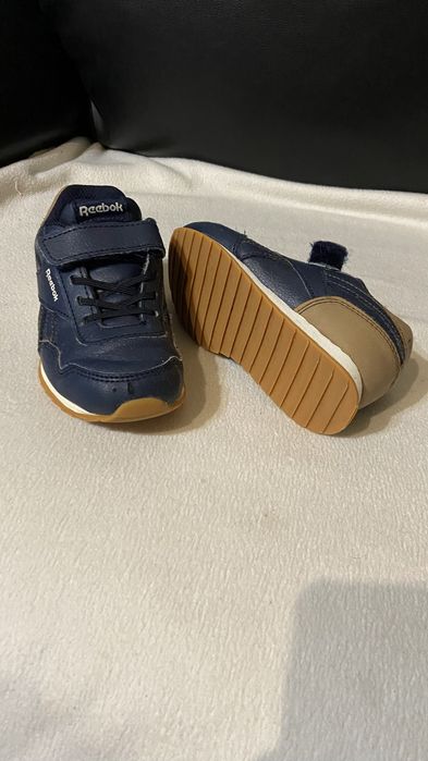 Sapatilhas Reebok nr 25