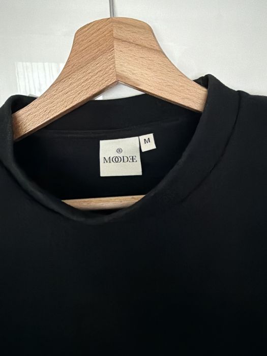 Longsleeve Bump Black Moodee
