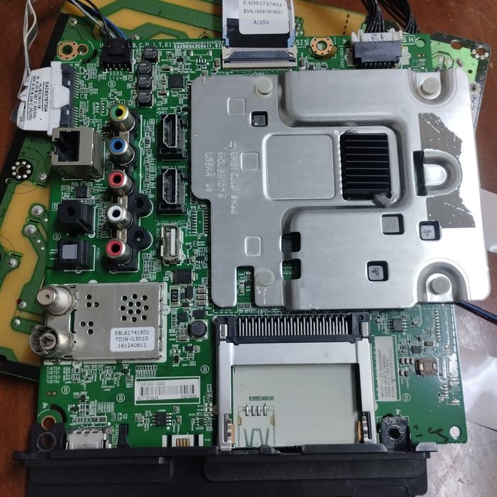 LG 49 écram partido estava a trabalhar