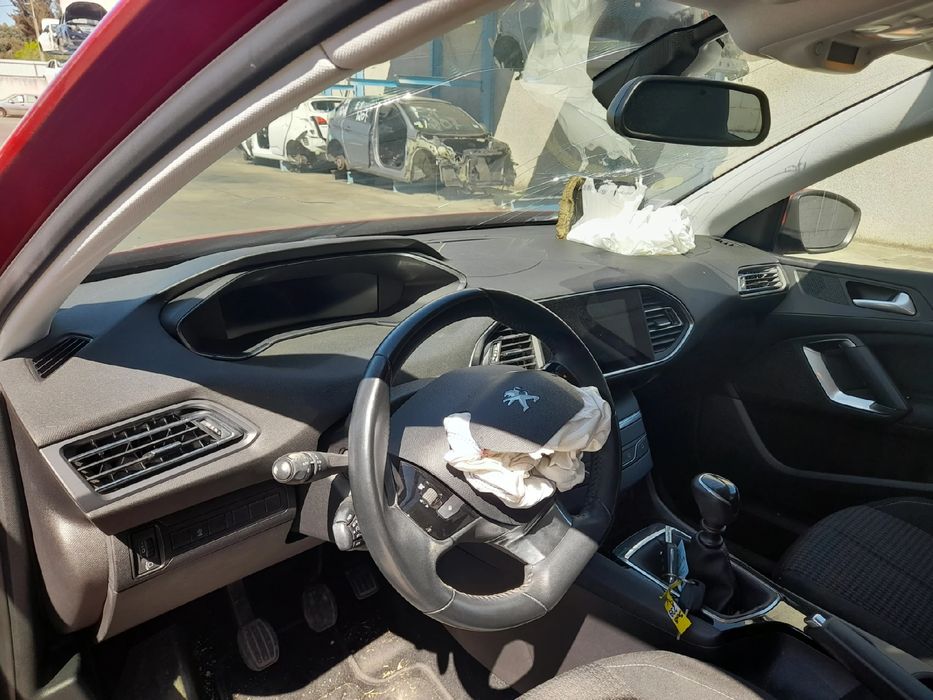 Para peças PEUGEOT 308 II