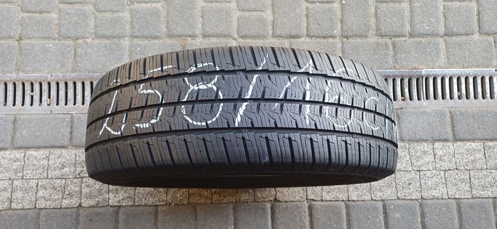 CONTINENTAL 215/65R16C 109/107 T , pojedyńcza opona wielosezonowa wzmacniana.