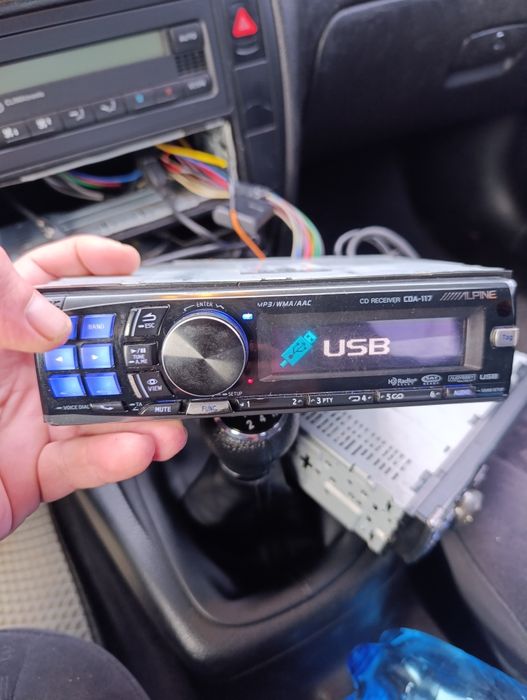 Магнитола Alpine