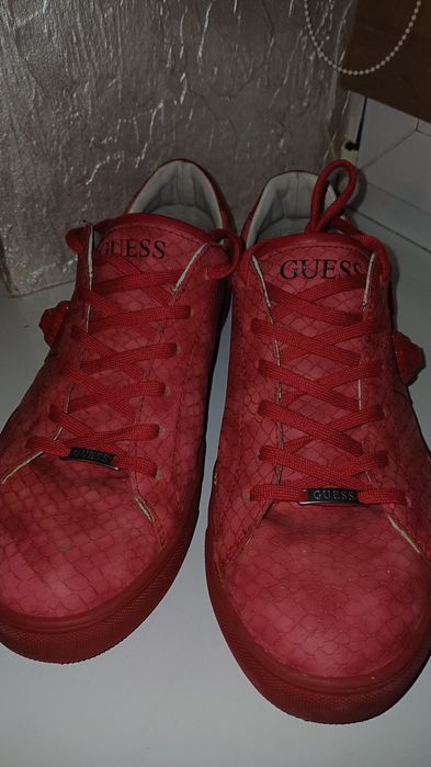 Кеди, кросівки GUESS- оригінал Італія