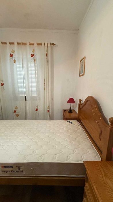 T1 no Centro de Lagos com Logradouro – Excelente Oportunidade!