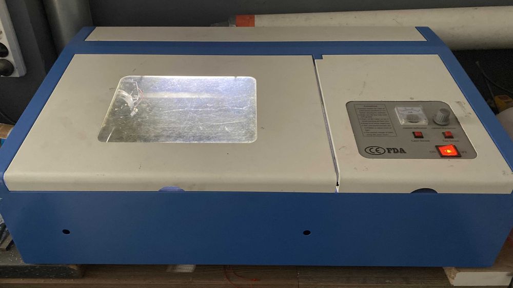 Laser CO2 - ploter laserowy, grawerka, wycinarka laserowa