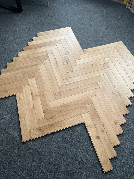 Podłoga Drewniana Jodełka Dąb Rustic, 4faza, 15x90x600mm, Olejowosk UV