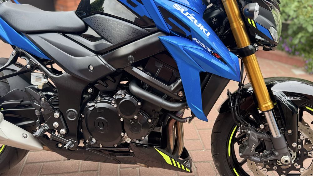 Suzuki GSX-S750 Сузуки 2021 рік