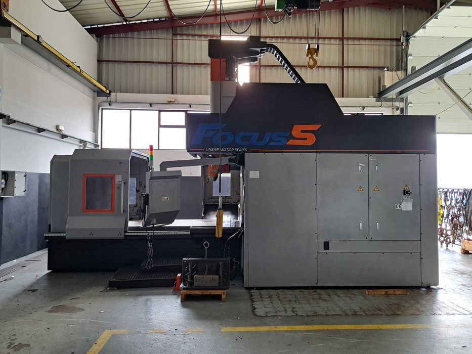 Centro de maquinação KEN ICHI Focus 5 Axis Double Column #LK07