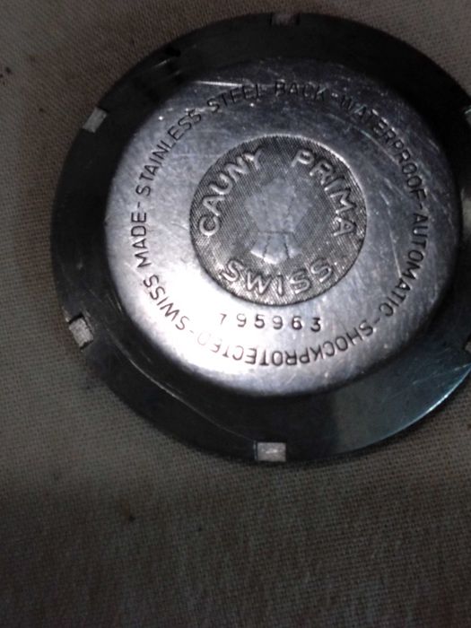 Tampa de trás de relógio cauny prima entre outras